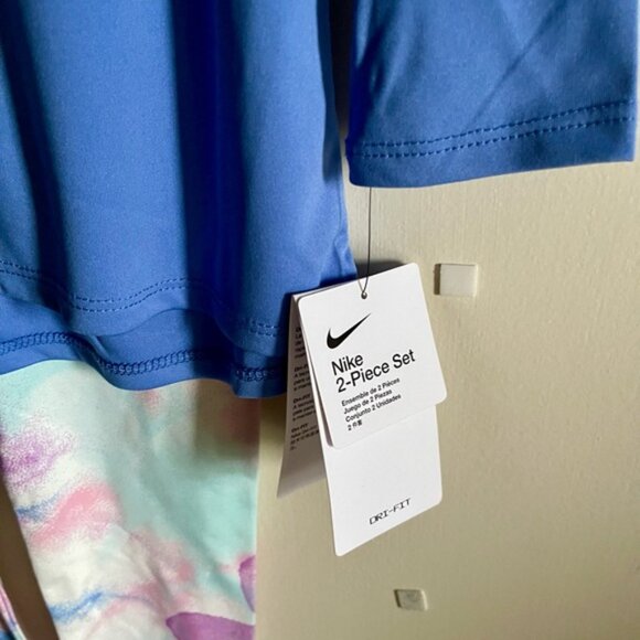 Nike Girls’ 2-Piece Dri-FIT Set - Picture 3 of 10